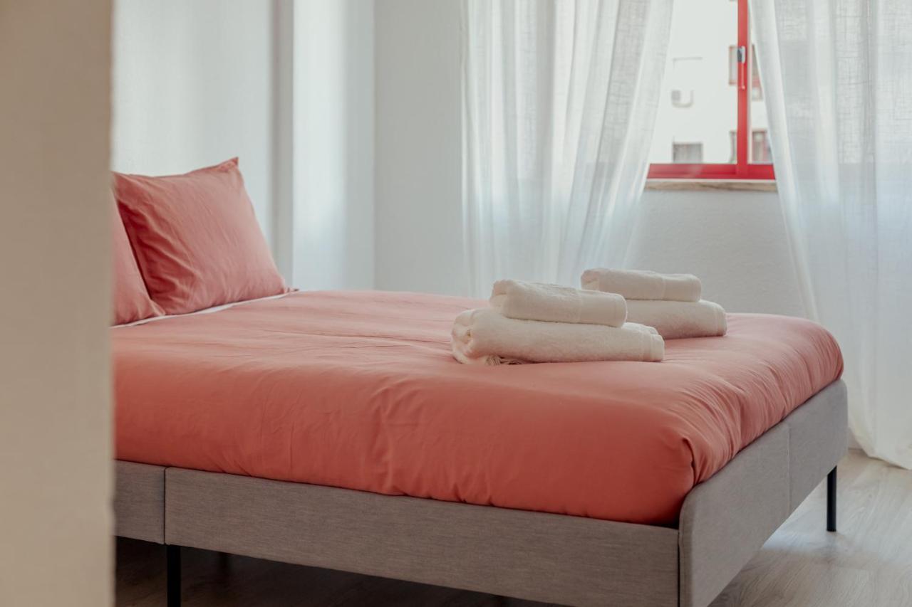 Elegant 3 Bedroom Apt - City Centre - Garage - Metro Lisboa Dış mekan fotoğraf