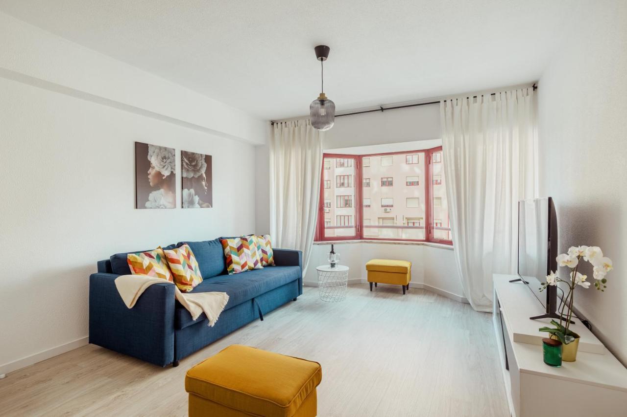 Elegant 3 Bedroom Apt - City Centre - Garage - Metro Lisboa Dış mekan fotoğraf