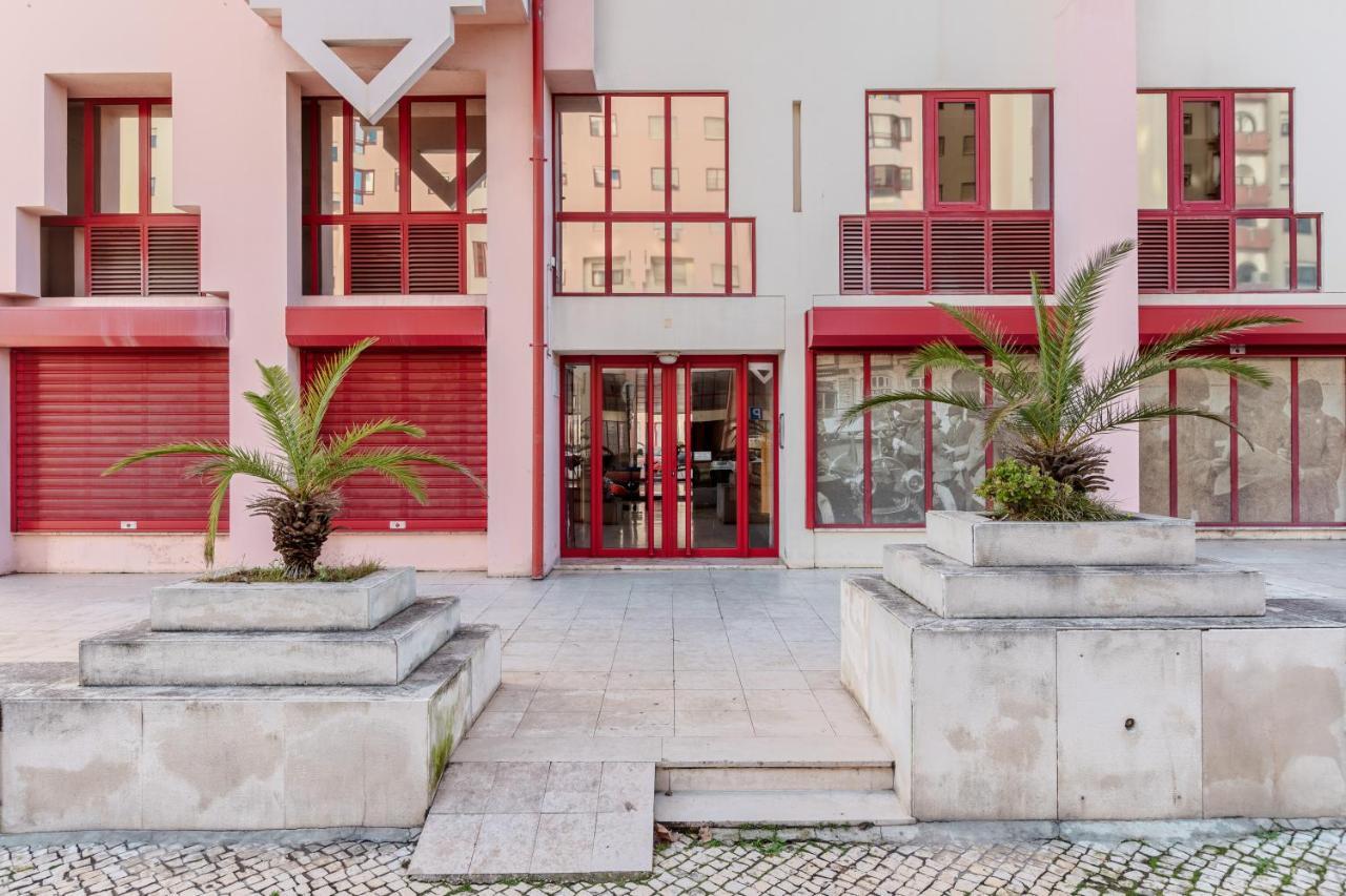 Elegant 3 Bedroom Apt - City Centre - Garage - Metro Lisboa Dış mekan fotoğraf