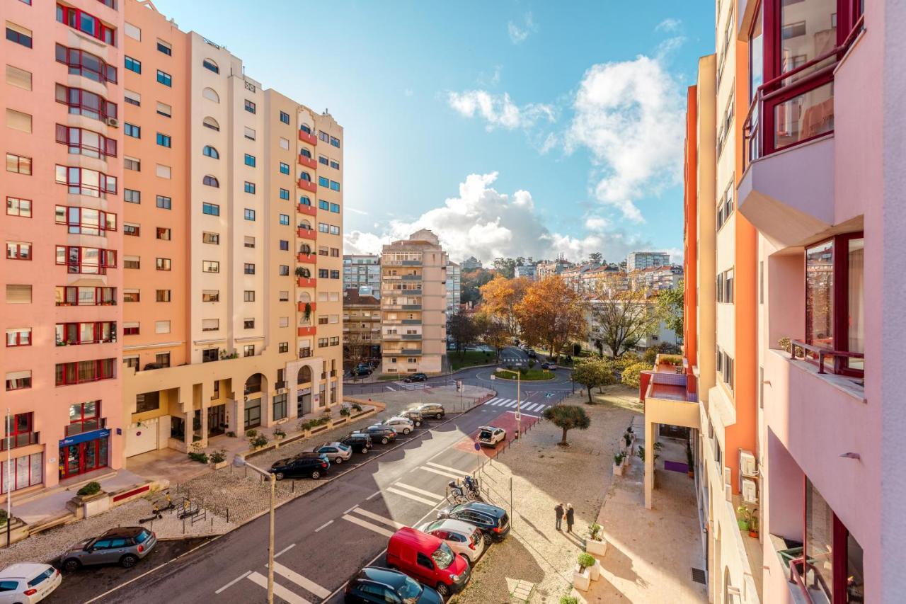 Elegant 3 Bedroom Apt - City Centre - Garage - Metro Lisboa Dış mekan fotoğraf